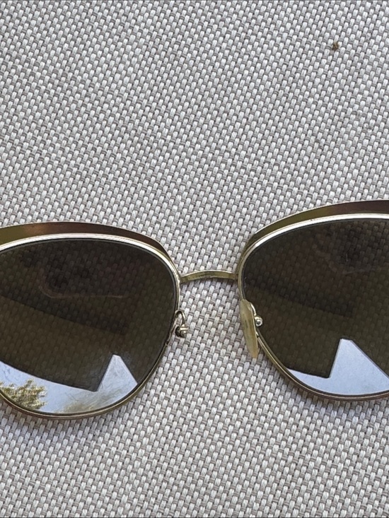 Prada Metal Frame Women\'s Sunglasses - Yellow Lenses main image 4